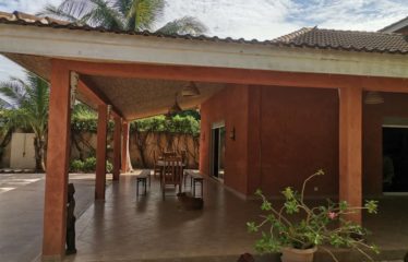WARANG : Villa à vendre au charme exotique de 3 chambres
