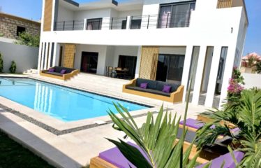 NGAPAROU : Villa contemporaine à vendre (2021)