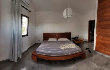 NGAPAROU : Belle villa contemporaine à vendre de 3 chambres