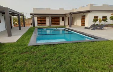 NGUERINE : Villa contemporaine à vendre 3 chambres et sa dépendance