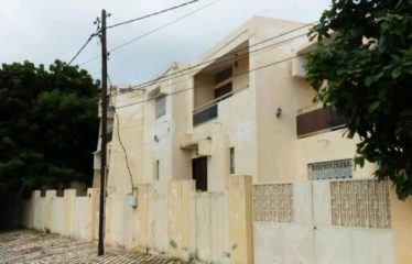 DAKAR FANN RESIDENCE : Villa à vendre avec titre foncier
