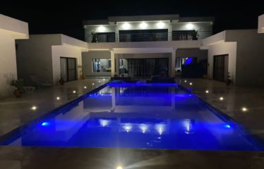 NGUERIGNE : Villa en location saisonnière 7 chambres avec piscine