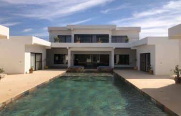 NGUERIGNE : Villa en location saisonnière 7 chambres avec piscine