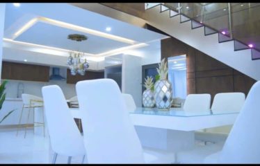 NGAPAROU : Villa moderne à vendre en résidence