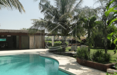 NGAPAROU : Villa à vendre afro-contemporaine 4 chambres