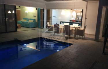 SOMONE : Villa-Appartement à vendre à 30 mètres de La Lagune