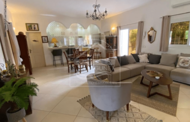 NGAPAROU : Villa à vendre dans quartier résidentiel 4 chambres + atelier