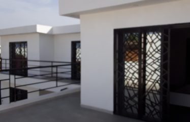SOMONE : Villa neuve contemporaine à vendre 3 chambres avec piscine