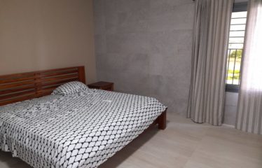 NGAPAROU : Villa contemporaine 6 chambres R+2 à vendre