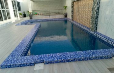 NGAPAROU : Grande villa moderne de standing à louer avec piscine
