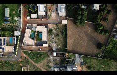 NGAPAROU : Proche Ecole Bilingue Avenir terrain 1426M² viabilisé quartier résidentiel