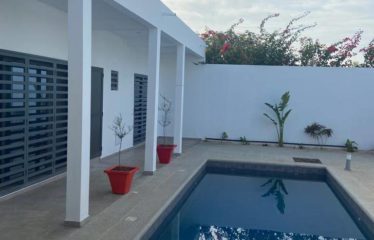 NGAPAROU : Villa 3 chambres neuve 140 m2 avec piscine.