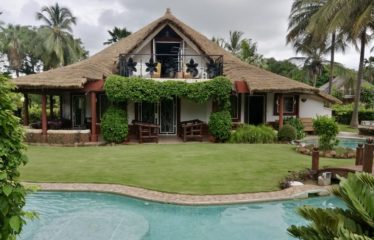 SALY : Villa avec piscine à vendre en résidence
