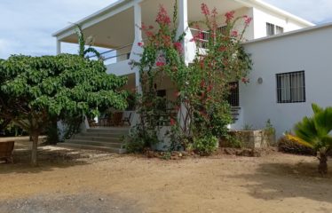 NDAYANE : Villa contemporaine 3 chambres proche mer à vendre