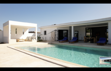 NGUERIGNE : Superbe villa neuve 4 chambres 210M² terrain de 1672M² avec piscine à vendre