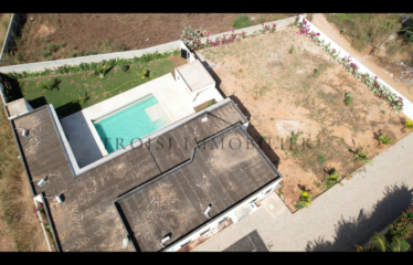NGUERIGNE : Superbe villa neuve 4 chambres 210M² terrain de 1672M² avec piscine à vendre