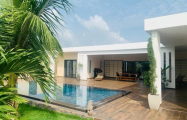 NGUERIGNE : Magnifique villa 3 chambres belle piscine à vendre