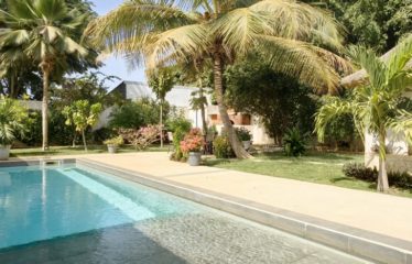 NGAPAROU : Villa 4 chambres avec piscine à louer location longue durée