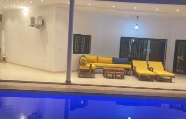 NGAPAROU : Villa (rez de chaussée) 2 chambres avec piscine à louer