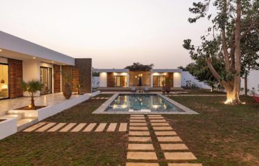 NGUERIGNE : Villa neuve avec piscine à vendre