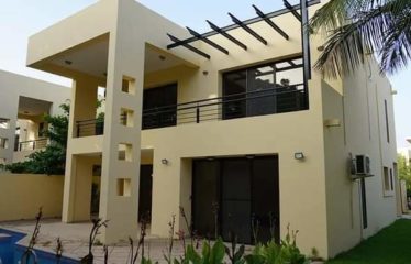 DAKAR FANN RESIDENCE : Villa Luxueuse à vendre