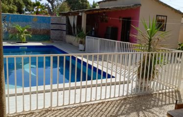 WARANG : Ensemble de 3 cases avec piscine à vendre