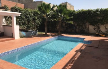 SOMONE : Belle villa avec 6 chambres, une piscine à louer